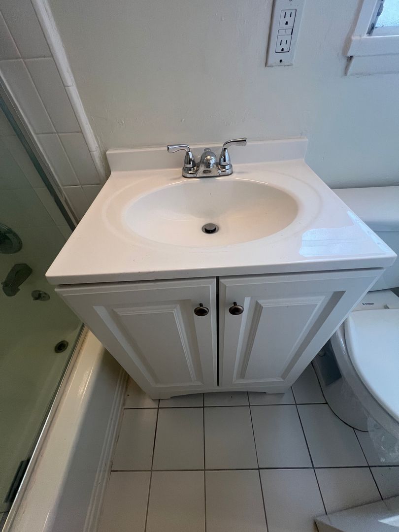 Camona Avenue - Venice Blvd Apartments