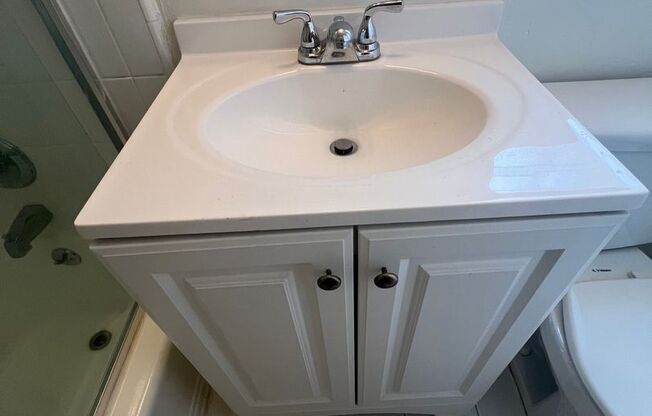 Camona Avenue - Venice Blvd Apartments