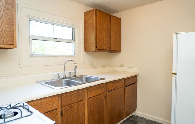 1 bed, 1 bath, $1,200, Unit Unit #C