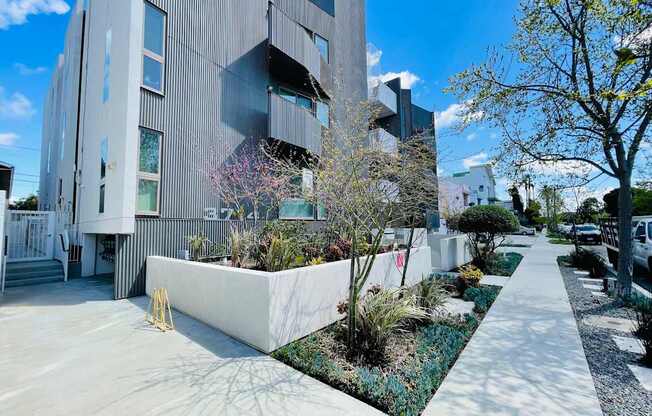 Welcome to Lido Apartments - 3714 Kelton Avenue Apartments