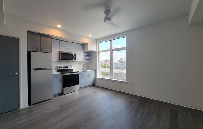 Studio, 1 bath, 257 sqft, $1,375, Unit 624