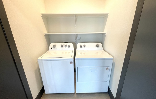 5540 SOFIA PL