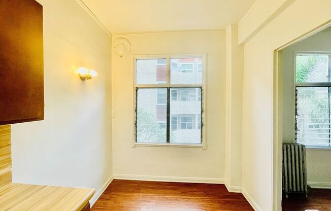 Studio, 1 bath, $1,570, Unit 403