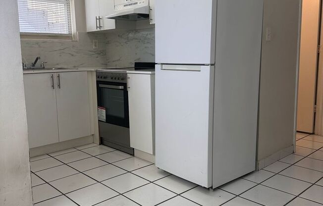 1 bed, 1 bath, 315 sqft, $1,380, Unit 218