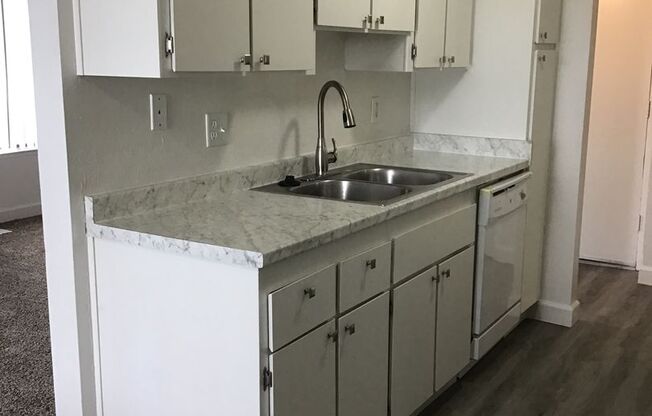 1 bed, 1 bath, 708 sqft, $1,310, Unit 2165-F