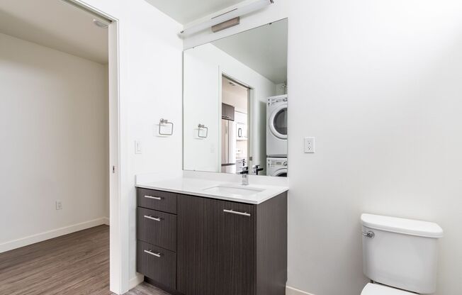 Studio, 1 bath, 401 sqft, $1,925, Unit 201