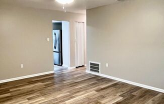 2 beds, 1 bath, 800 sqft, $1,150, Unit Unit D