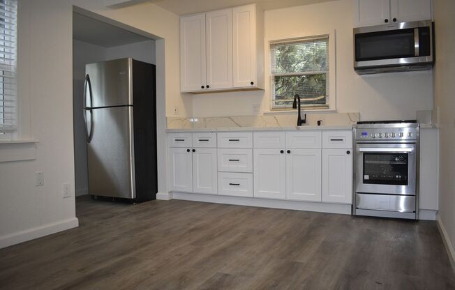 159 1/2 Donner Avenue