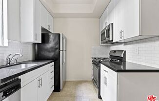 1561 South Barrington Ave.