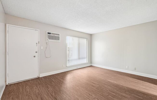 Studio, 1 bath, 366 sqft, $1,225, Unit 47