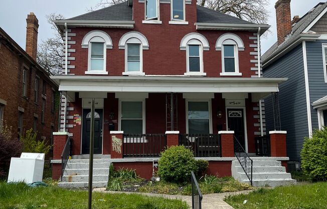 1540-1542 Clifton Ave