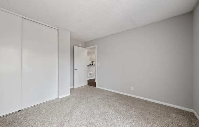 Wall-to-Wall Carpeting at Twenty 2 Eleven Apartment Home Homes, 20211 Sherman Way, CA 681378