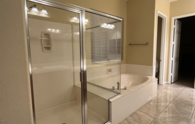 8089 VILLA DE CIELO ST