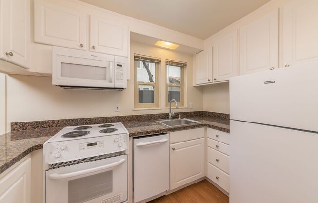 1 bed, 1 bath, 612 sqft, $2,150, Unit 29