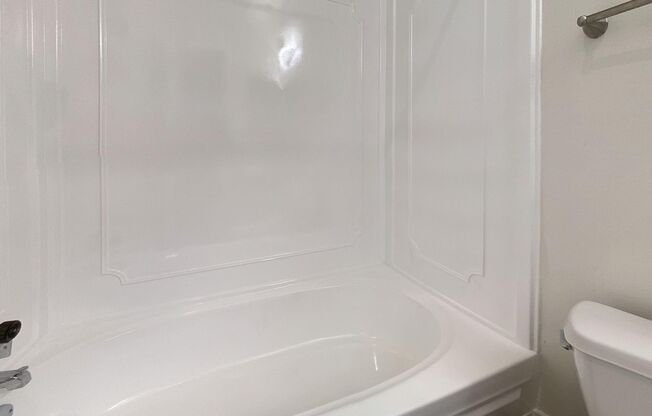 1 bed, 1 bath, 630 sqft, $1,795, Unit 251