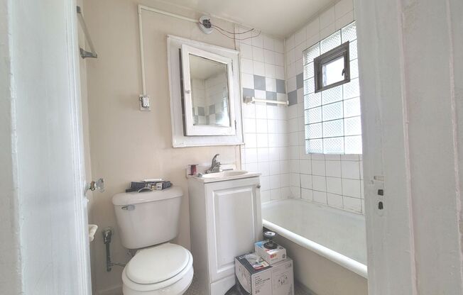 Studio, 1 bath, $745, Unit 112