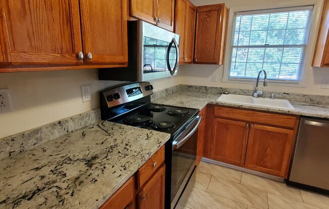 Beautiful Home Available for Rent in Charlotte, NC in Carmel Area