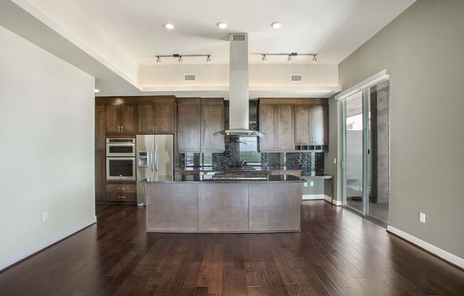 2 beds, 2.5 baths, 2,171 sqft, $9,728, Unit 1910