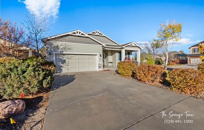 HUGE 5 Bedroom/3 Bathroom Ranch-Style Home in Pine Creek Village