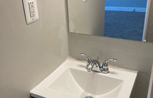 2 beds, 2 baths, 1,000 sqft, $1,599, Unit 44-2