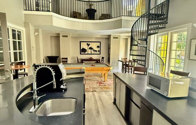 1 bed, 1 bath, $1,675, Unit Unit 378