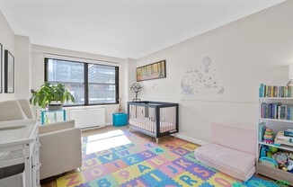 4 beds, 4 baths, 2,200 sqft, $12,000, Unit 1009