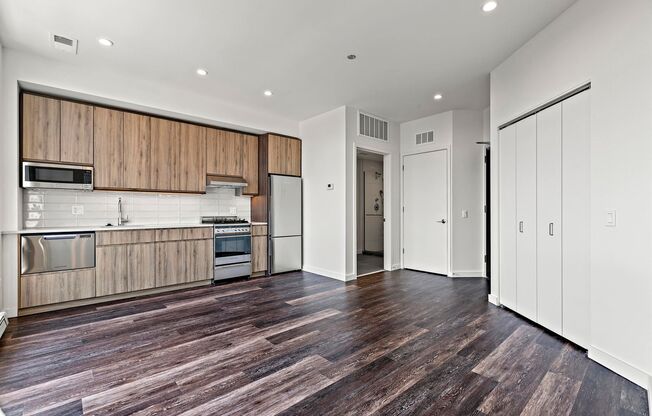 1 bed, 1 bath, 499 sqft, $2,270, Unit 517