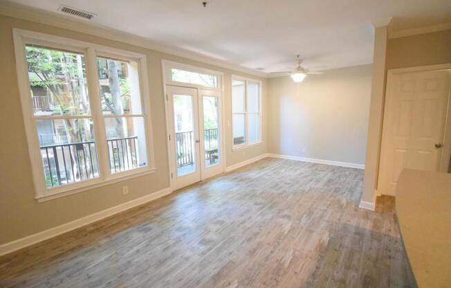 416 QUEENS RD