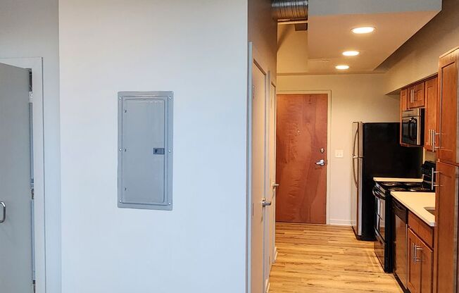 Studio, 1 bath, 431 sqft, $995, Unit Unit 200