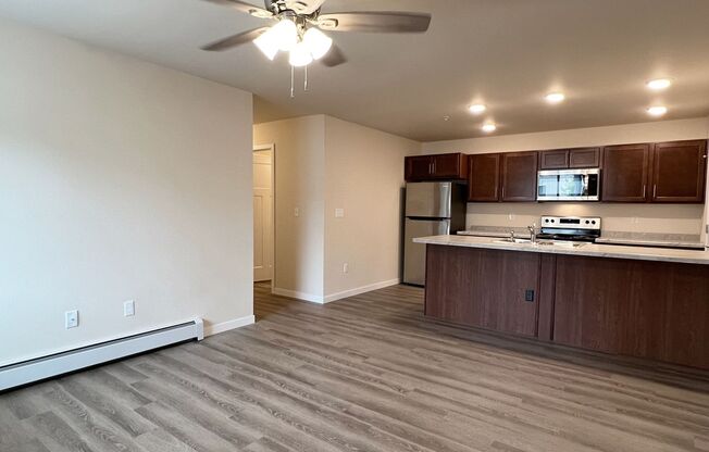 1 bed, 1 bath, 805 sqft, $1,195, Unit EC 4163-13