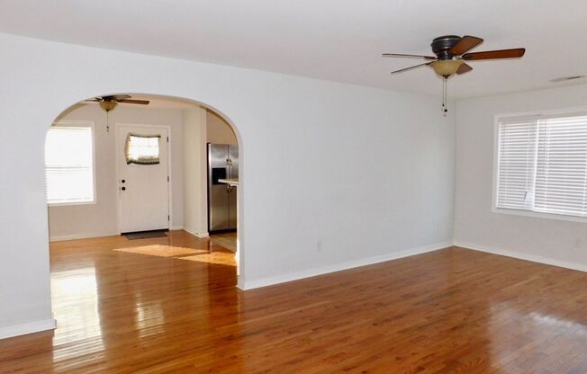 2 beds, 1 bath, $1,441