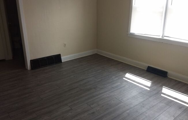 1 bed, 1 bath, 625 sqft, $685, Unit 3305 Iowa St