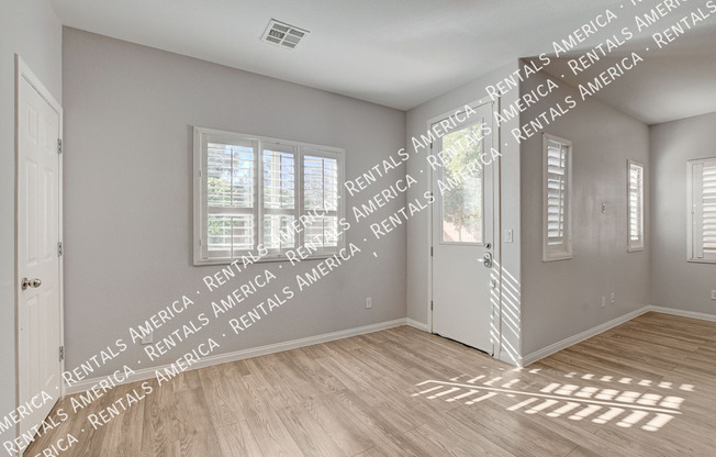 8271 SOUTHERN CROSS AVE