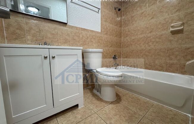 2 beds, 1 bath, 827 sqft, $1,825, Unit 653