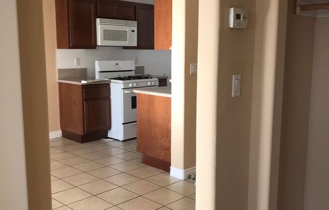 1 bed, 1 bath, 875 sqft, $2,100, Unit 104