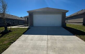 3 beds, 2 baths, $1,650