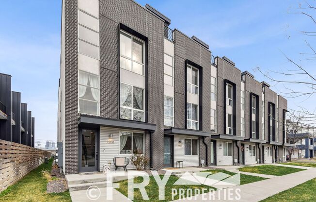 End Unit Townhome in Fantastic Location