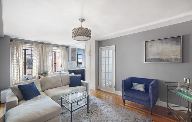 1 bed, 1 bath, $4,250, Unit 1014