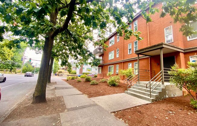 Kenny Apartments
