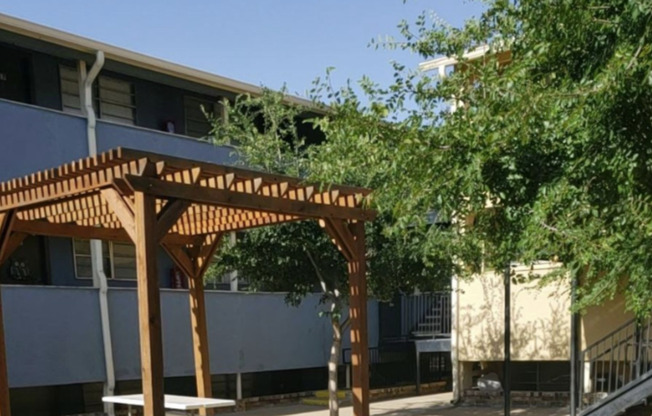 Studio, 1 bath, 450 sqft, $595