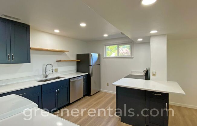 Cooper Point Daylight Basement ADU with Water Views