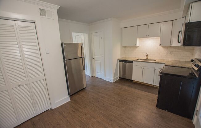 2 beds, 1.5 baths, 925 sqft, $1,650, Unit Unit A