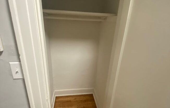 1 bed, 1 bath, 700 sqft, $2,350, Unit A05