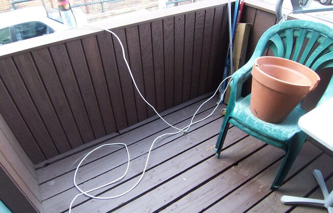 Centrally Located 1BR/1BA in Dupont Circle with Cozy Patio