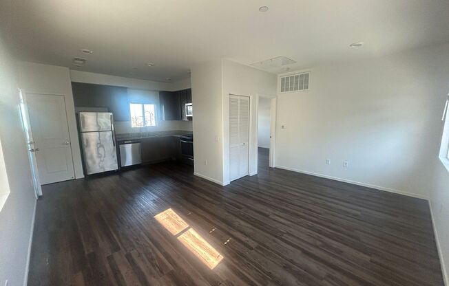 1 bed, 1 bath, 700 sqft, $2,495, Unit 142-201
