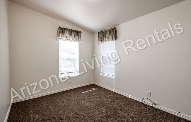 3 beds, 2 baths, $1,350