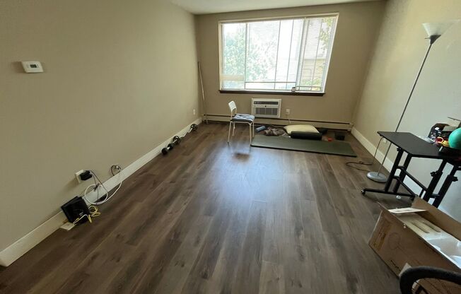 1 bed, 1 bath, $1,145, Unit 208