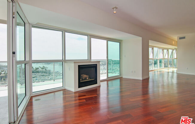 2 beds, 2.5 baths, 2,075 sqft, $10,000, Unit 1709