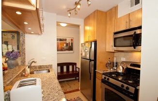 1 bed, 1 bath, 748 sqft, $6,100, Unit 3B