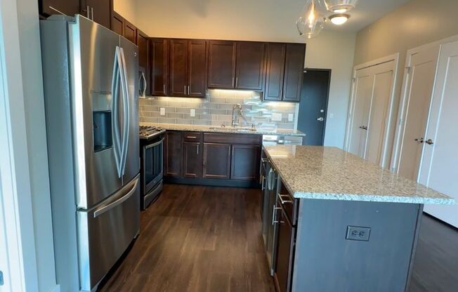 Red44 Apartments | Specials Available